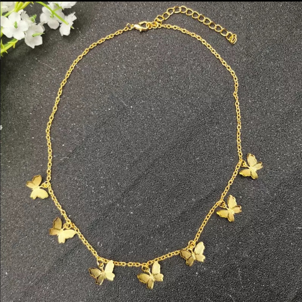 ✨ Butterfly Goddess Gold Pendant Necklace - Picture 2 of 7